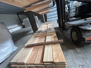 Ca. 56x Douglas Zweeds Rabat, 26x195mm, lengte 400cm